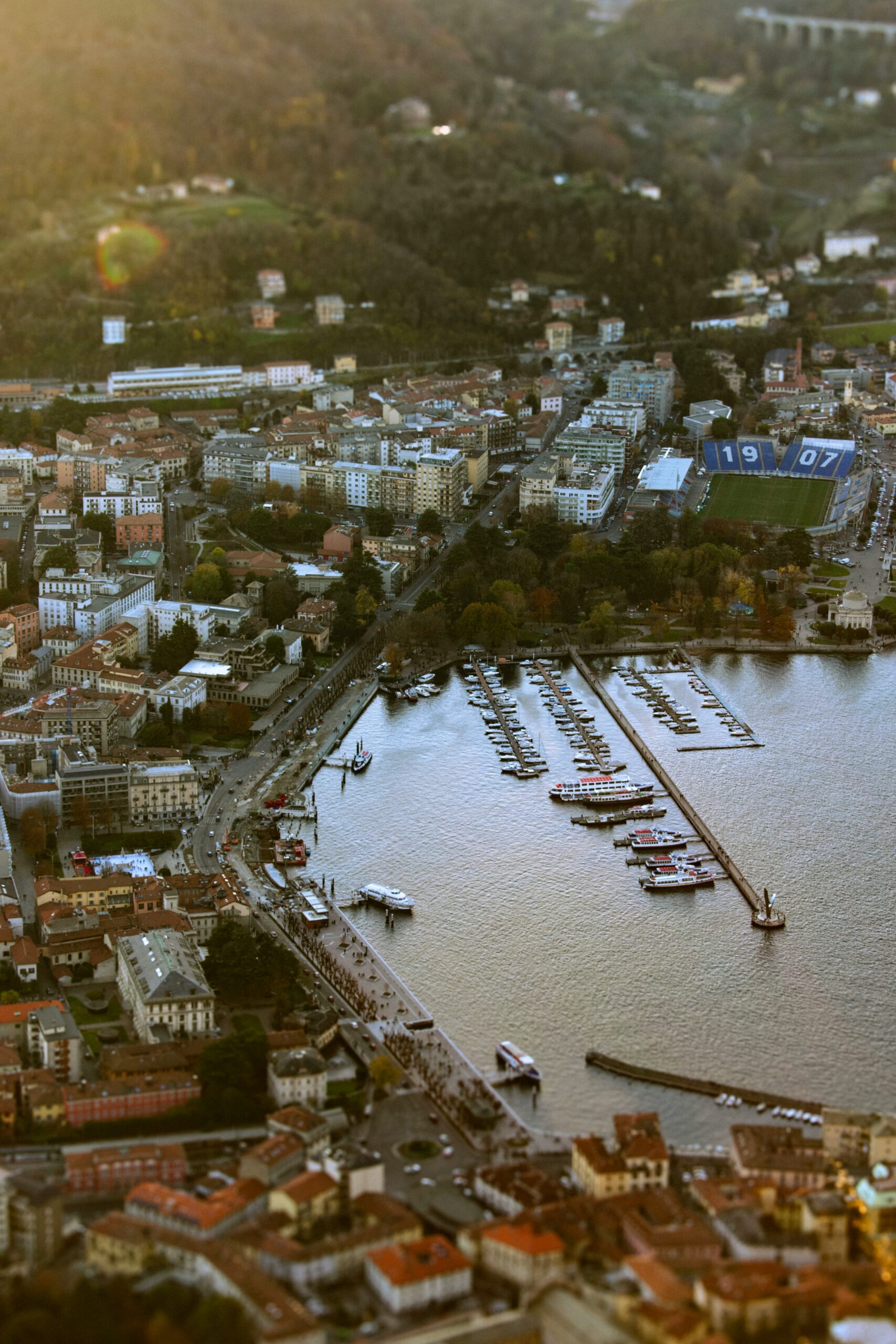 Tijdelijke placeholder voor een foto van de wandeling langs het meer richting Stadio Giuseppe Sinigaglia